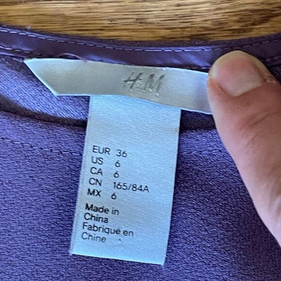 H&M Purple Wrap Waist Size 6 Short Sleeve Knee Length Dress Contemporary Modern - Picture 3 of 7